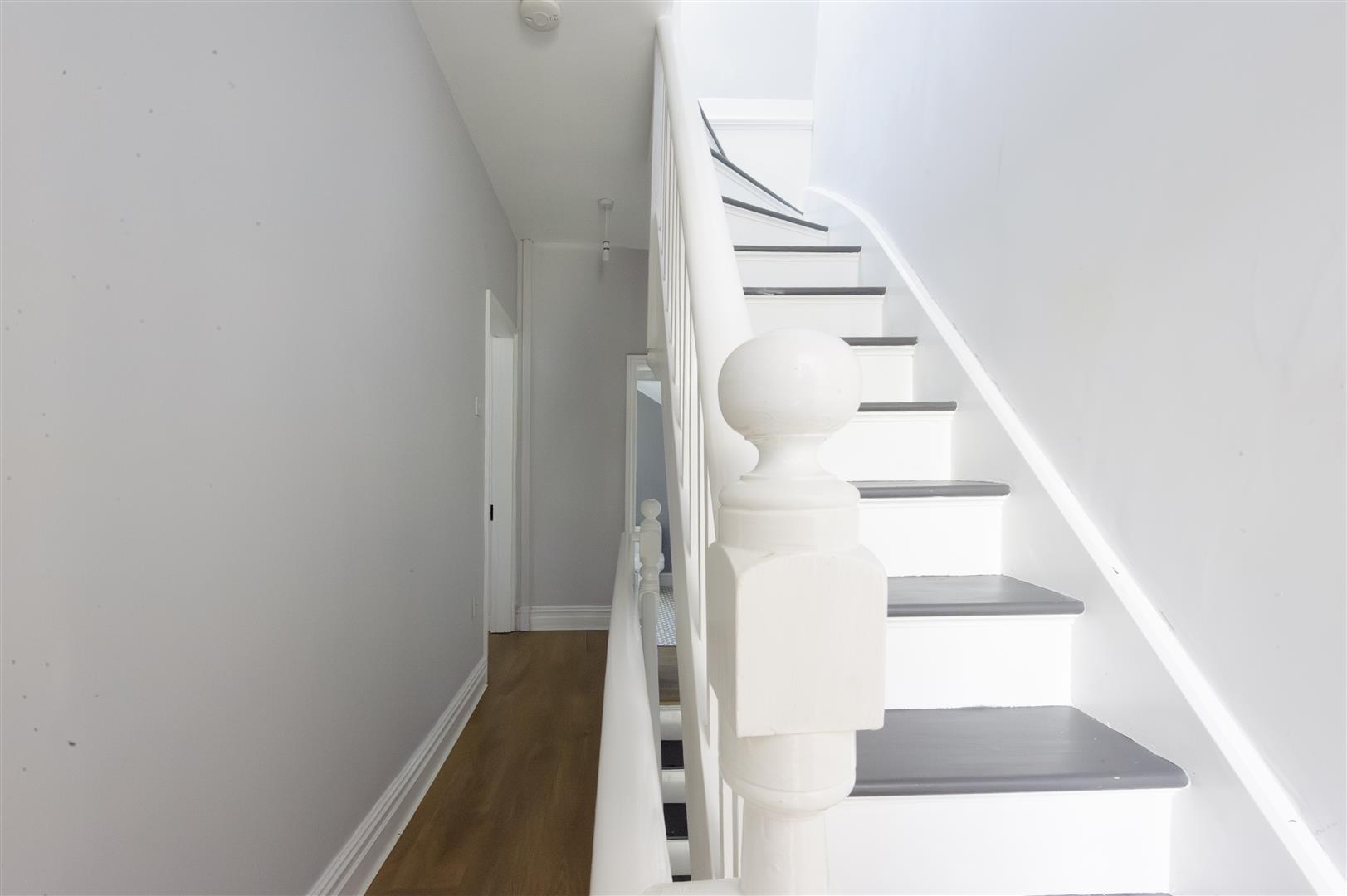 13 - 2 Dorvil Street.jpg